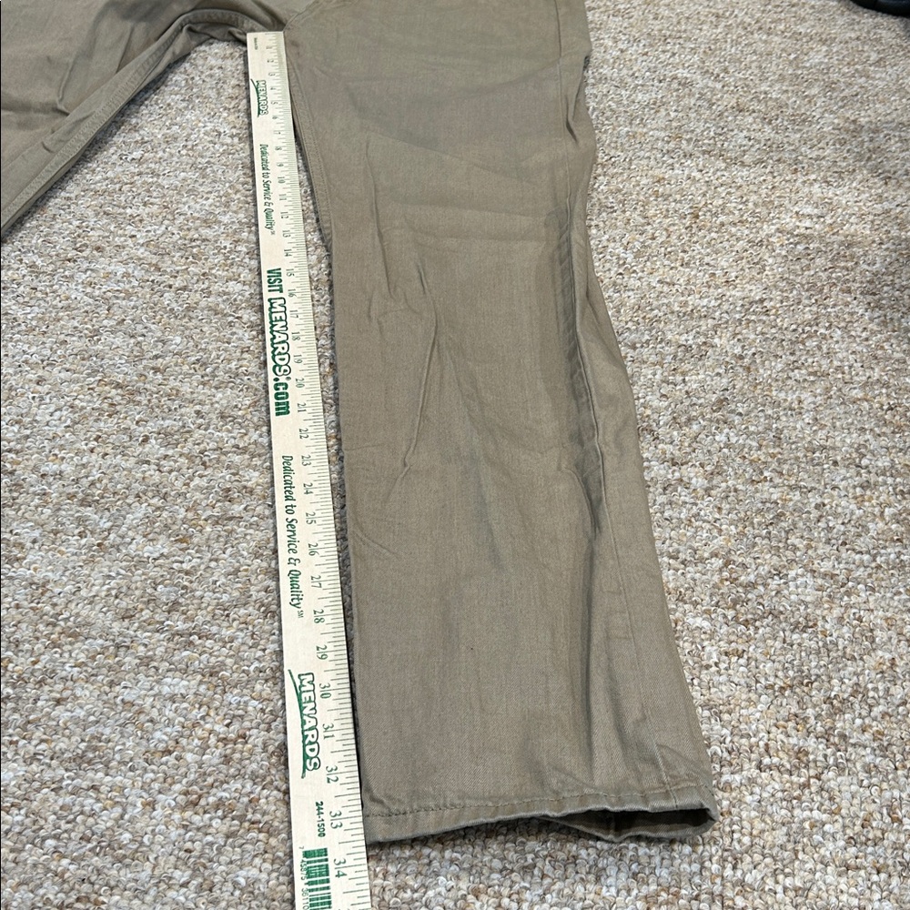 Men's Levi 505 khaki/tan colored jeans 34x34 - Picture 3 of 8